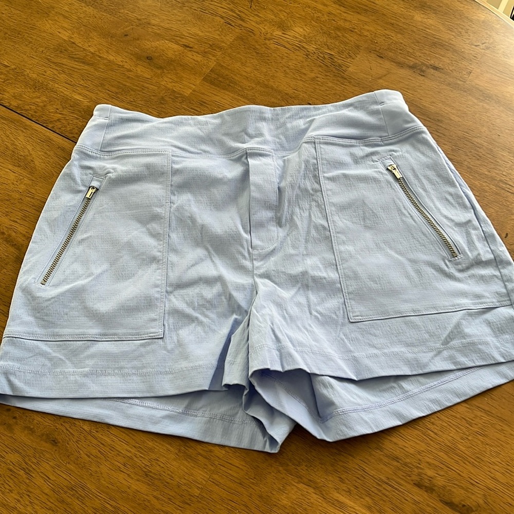 Athleta Brooklyn shorts size 10 New without tags